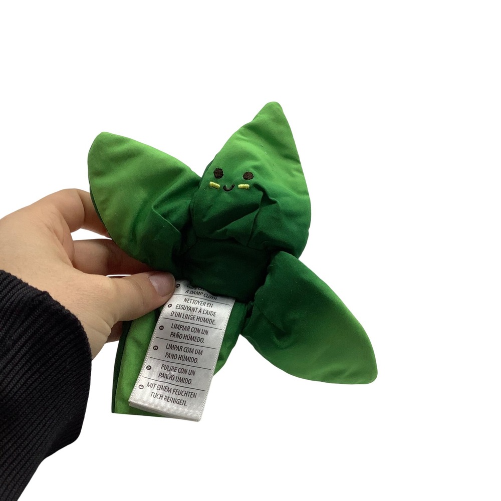 Melissa & Doug Green Leaf Sprout‎ Plush Toy Smiley Face Seedling 5"